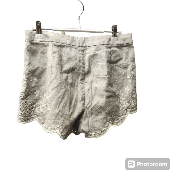 Free People Life’s Too Short Shorts Grey Sz. 6 Embroidered Eyelet Scalloped - Picture 3 of 6